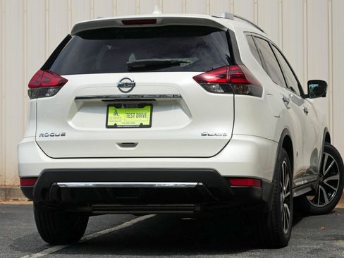 Used 2018 Nissan Rogue SL w/ Premium Package AWD/4WD image 4