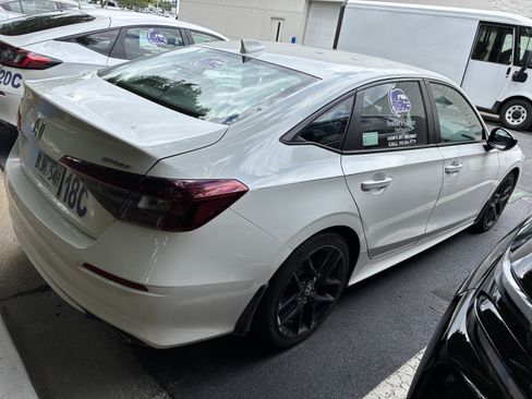 Used 2025 Honda Civic Sport image 8