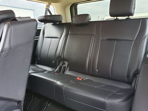 Certified 2024 Ford Expedition Max XLT RWD image 24