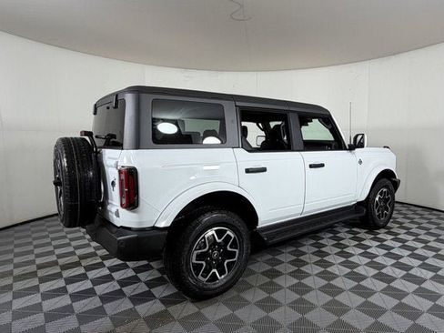 New 2026 Ford Bronco Outer Banks AWD/4WD image 4