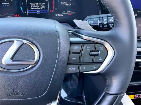 Used 2025 Lexus RX 350 Premium image 24