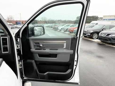 Used 2016 RAM 1500 Big Horn AWD/4WD image 25