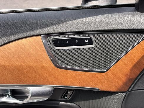 Certified 2023 Volvo XC90 B6 Plus w/ Protection Package Premier AWD/4WD image 11