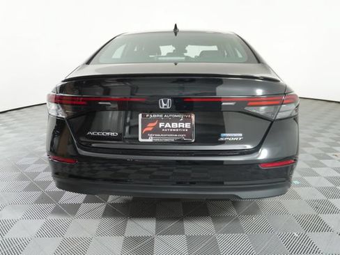 Used 2025 Honda Accord Sport image 6