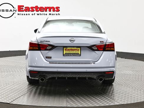 Used 2023 Nissan Altima 2.5 SR w/ SR Premium Package FWD image 6