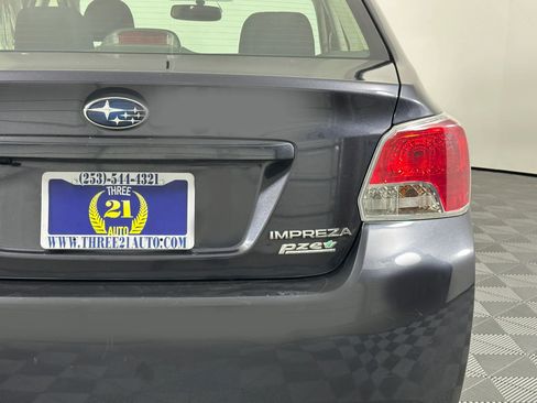 Used 2014 Subaru Impreza 2.0i Premium AWD/4WD image 11