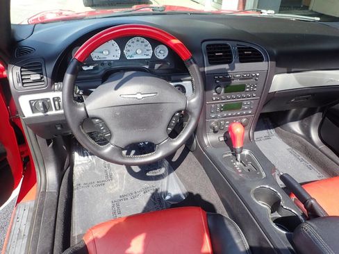 Used 2003 Ford Thunderbird image 14