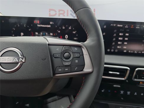 New 2026 Nissan Sentra SR w/ SR Premium Package FWD image 22
