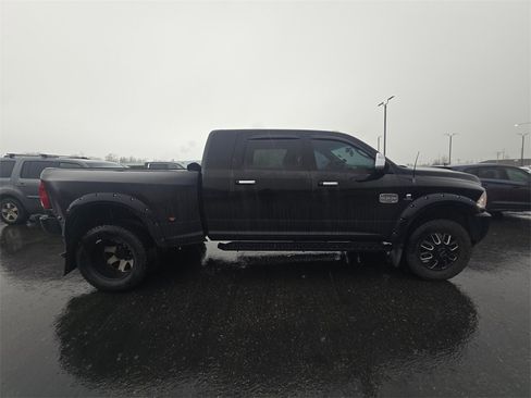 Used 2012 RAM 3500 Laramie Longhorn w/ Max Tow Pkg image 2