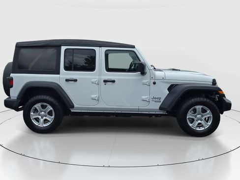 Used 2019 Jeep Wrangler Unlimited Sport S AWD/4WD image 4