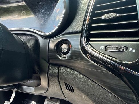 Used 2020 Jeep Grand Cherokee Altitude AWD/4WD image 17