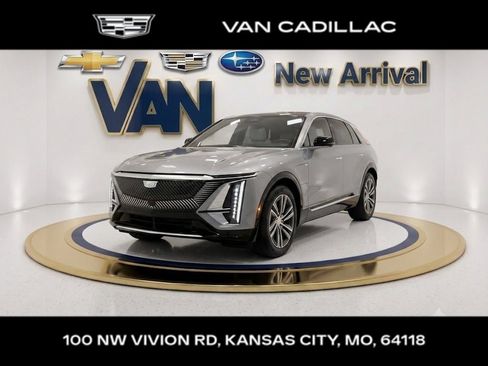 Certified 2024 Cadillac Lyriq Luxury w/ LPO, Floor Liner Package AWD/4WD image 1