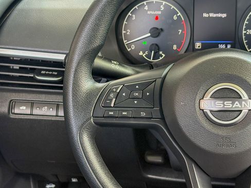 Used 2024 Nissan Altima 2.5 S FWD image 29