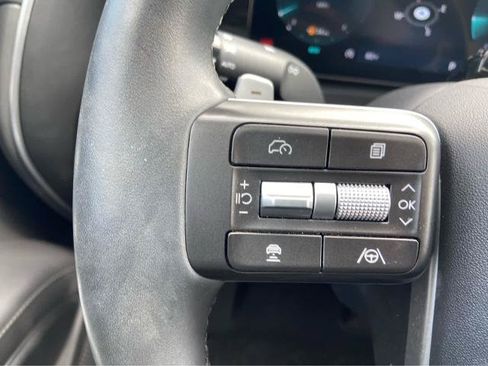 Used 2026 Hyundai Palisade SEL FWD image 23