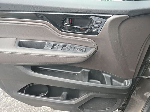 Used 2022 Honda Odyssey Touring image 8