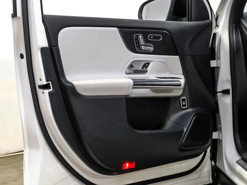 Used 2021 Mercedes-Benz GLA 250 GLA 250 4MATIC Sport Utility 4 image 34