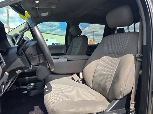 Used 2017 Ford F150 XLT w/ Equipment Group 302A Luxury AWD/4WD image 10