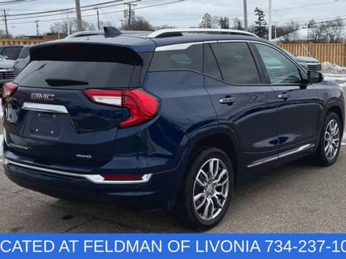 Used 2022 GMC Terrain Denali w/ Denali Premium Package image 8