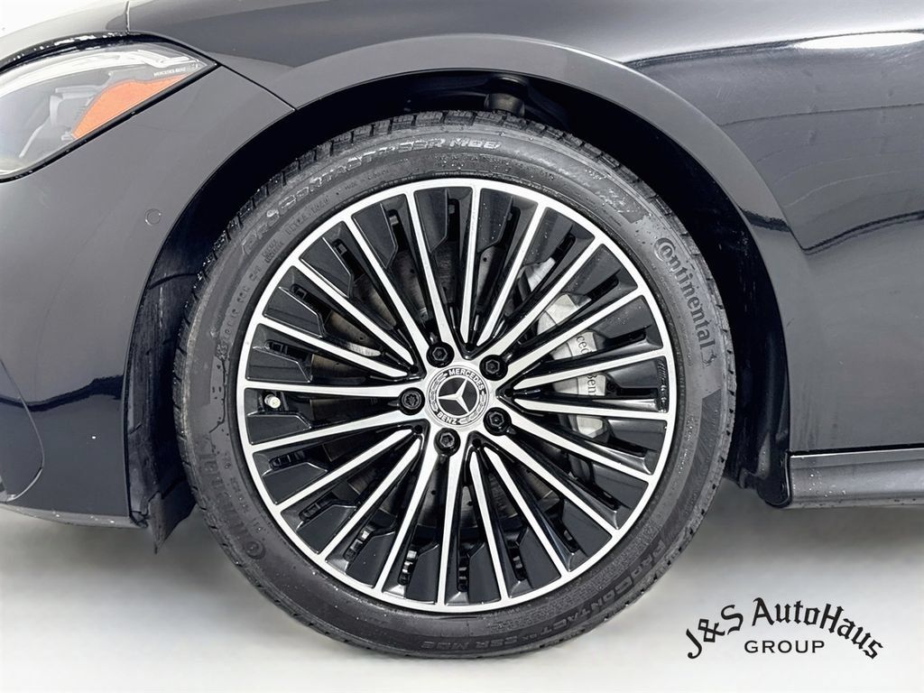 Used 2024 Mercedes-Benz CLE 450 4MATIC Coupe w/ Driver Assistance Package image 39