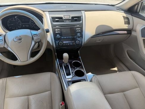 Used 2014 Nissan Altima 2.5 SL w/ Moonroof Package FWD image 19