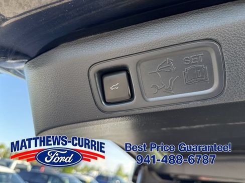 Certified 2022 Ford Expedition Max Limited RWD image 15