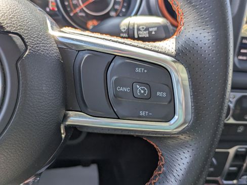 Used 2023 Jeep Gladiator Mojave w/ Trailer Tow Package AWD/4WD image 21