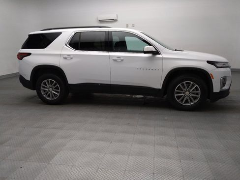 Used 2023 Chevrolet Traverse LT FWD image 11