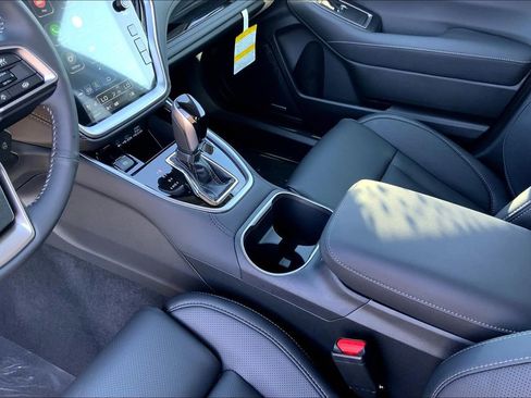 New 2025 Subaru Outback Touring XT image 9
