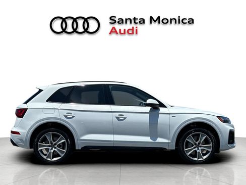 Used 2025 Audi Q5 2.0T Premium w/ Convenience Plus Package AWD/4WD image 8
