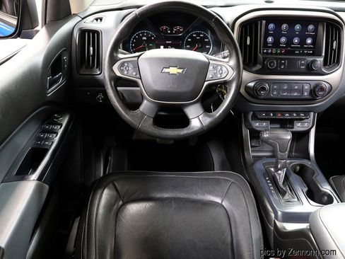 Used 2021 Chevrolet Colorado Z71 AWD/4WD image 16