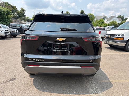 Used 2025 Chevrolet Equinox LT w/ Convenience Package II AWD/4WD image 8