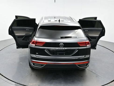 Used 2023 Volkswagen Atlas Cross Sport SE image 42