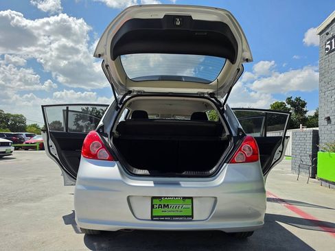 Used 2012 Nissan Versa Hatchback w/ SL Navigation Pkg FWD image 27