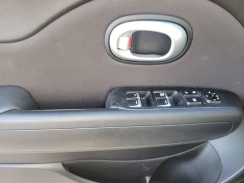 Used 2019 Kia Soul image 13