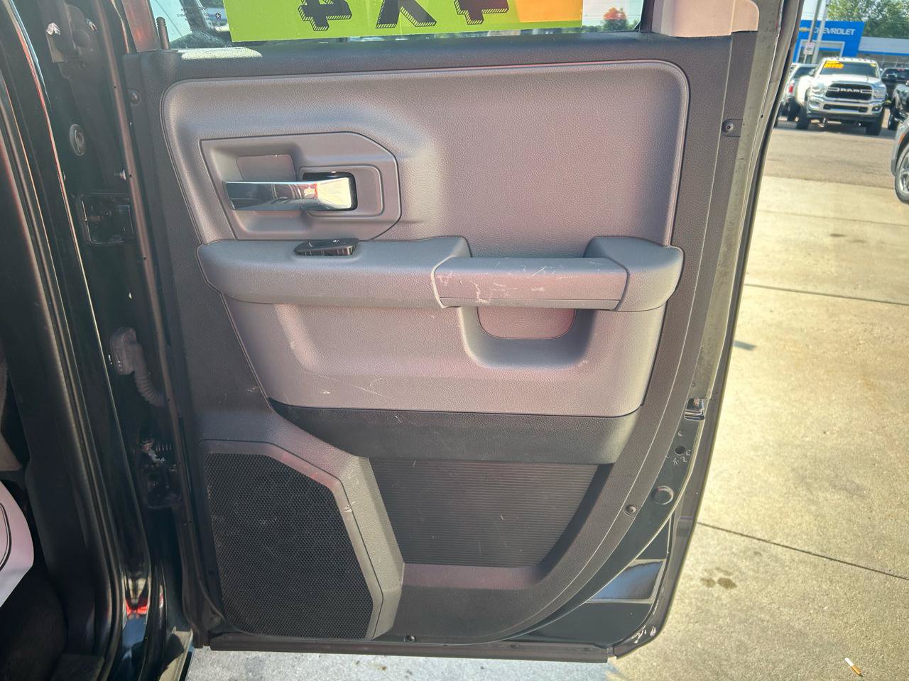 Used 2019 RAM 1500 Classic SLT w/ Black Appearance Group AWD/4WD image 15