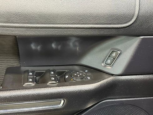 Used 2020 Ford Expedition XLT image 12