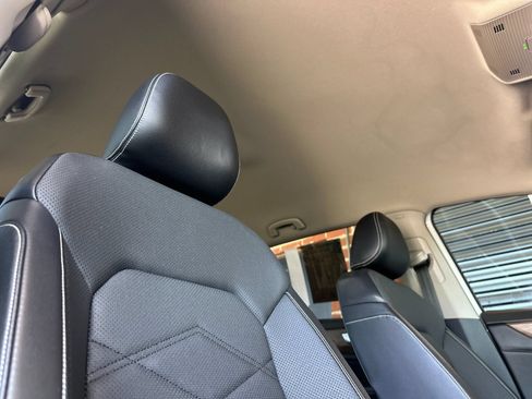 Used 2024 Volkswagen Atlas SE AWD/4WD image 24