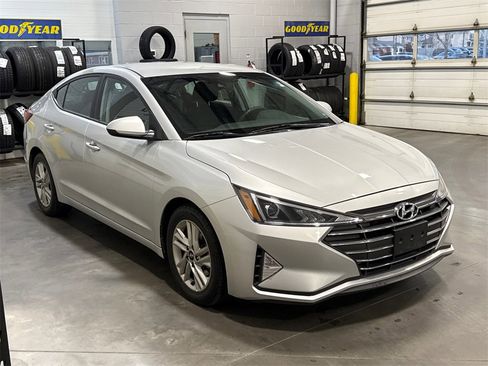 Used 2019 Hyundai Elantra SEL w/ Cargo Package image 3