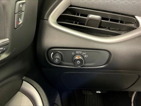 Used 2021 Chevrolet Malibu RS w/ LPO, Convenience Package 1 FWD image 14