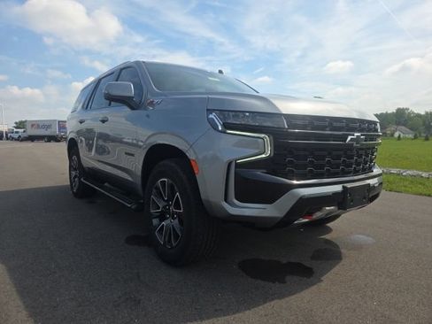 Used 2024 Chevrolet Tahoe Z71 w/ Luxury Package AWD/4WD image 1