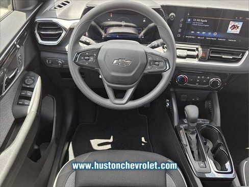 New 2026 Chevrolet TrailBlazer LT w/ Midnight Edition FWD image 13