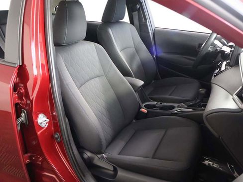 Used 2025 Toyota Corolla LE FWD image 26