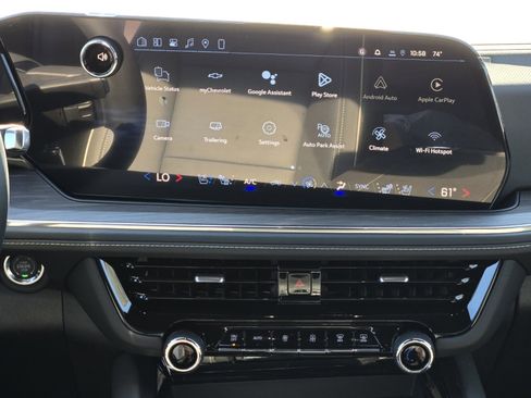 New 2026 Chevrolet Suburban Premier image 10