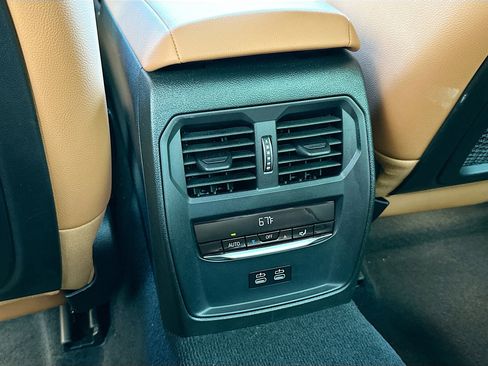 Certified 2023 BMW 330i Sedan w/ Premium Package RWD image 27