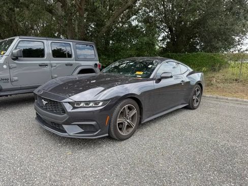 Used 2024 Ford Mustang Coupe RWD image 6