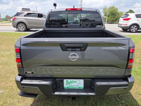 New 2026 Nissan Frontier SV w/ Tow Package RWD image 9