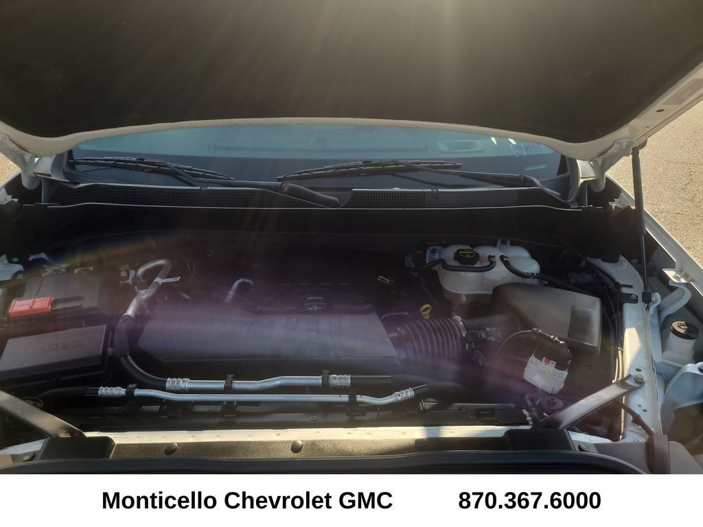 Used 2024 Chevrolet Silverado 1500 Custom AWD/4WD image 12