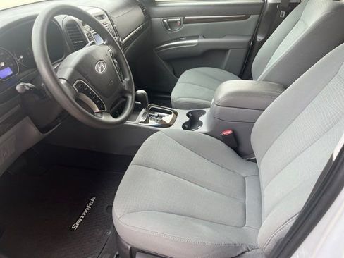 Used 2012 Hyundai Santa Fe GLS image 5