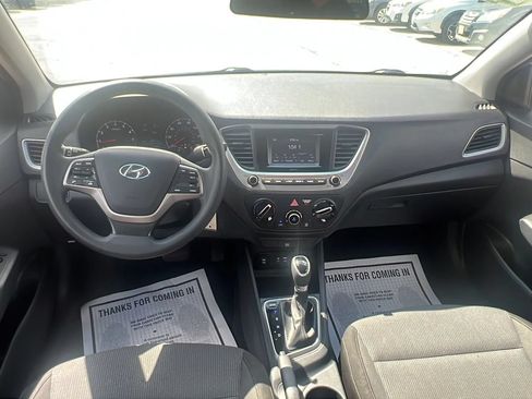 Used 2018 Hyundai Accent SE FWD image 10