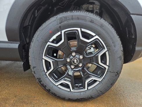 New 2026 Ford Bronco Sport Outer Banks w/ Outer Banks Tech Package+ AWD/4WD image 32